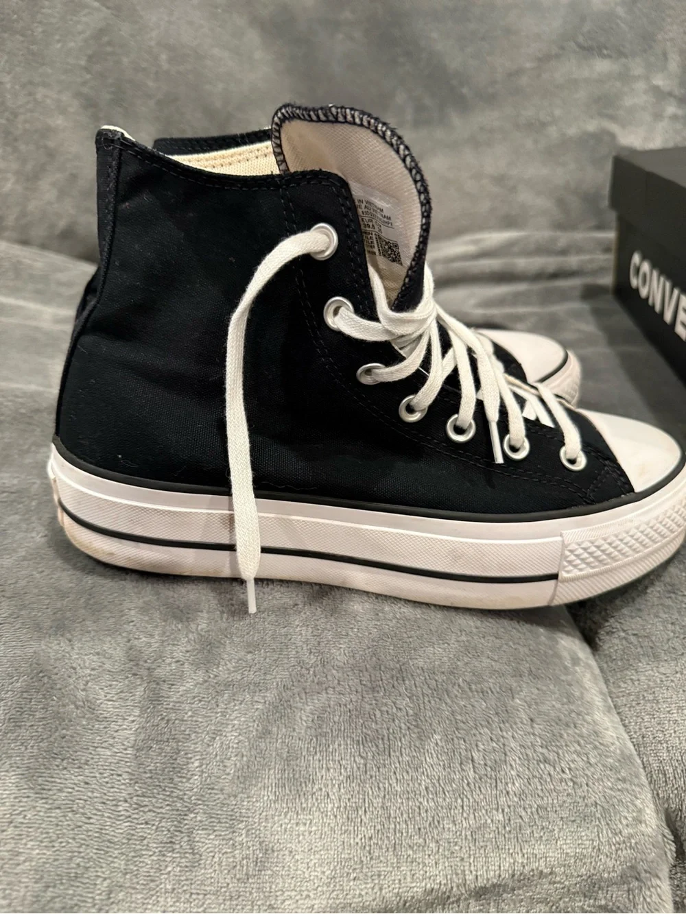 Converse high top platform sneakers size 8.5 women’s